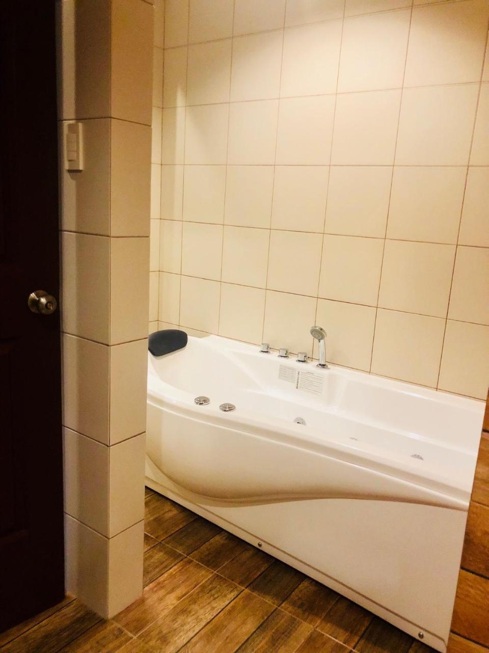 Hotel Apollo Lemery Zewnętrze zdjęcie